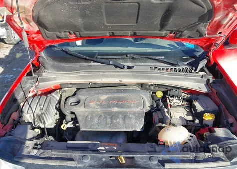 2020 Jeep Renegade Latitude 4X4 from USA, damaged, VIN ZACNJBBB8LPL00149